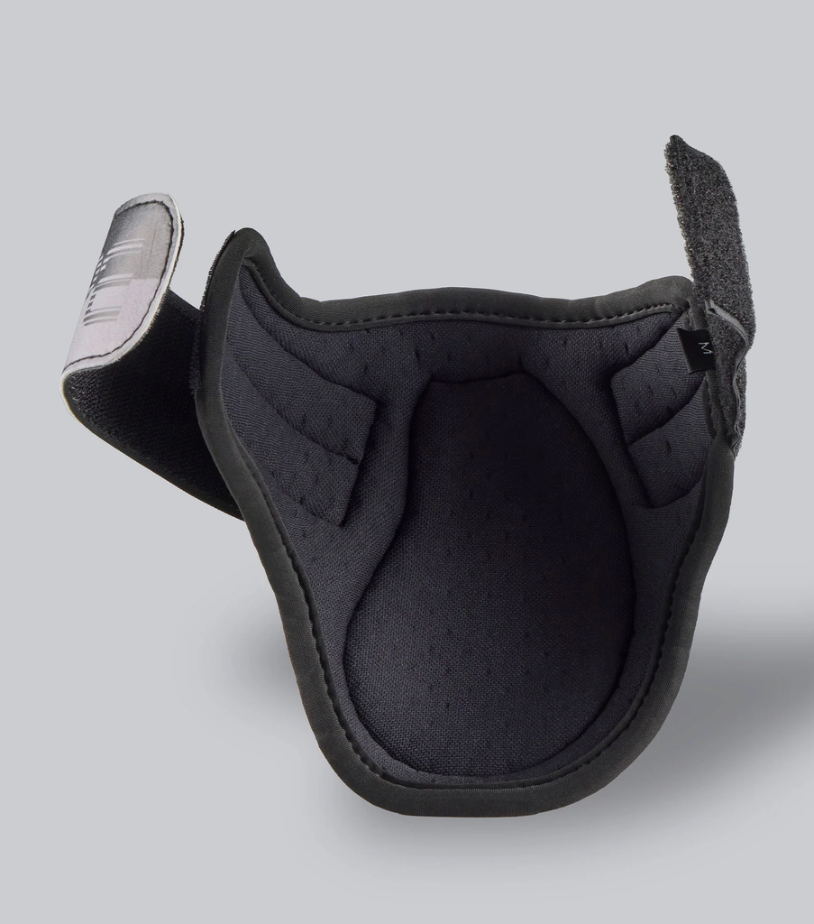 ArmorX-fetlock-lite-boots-black-6_2048x.webp