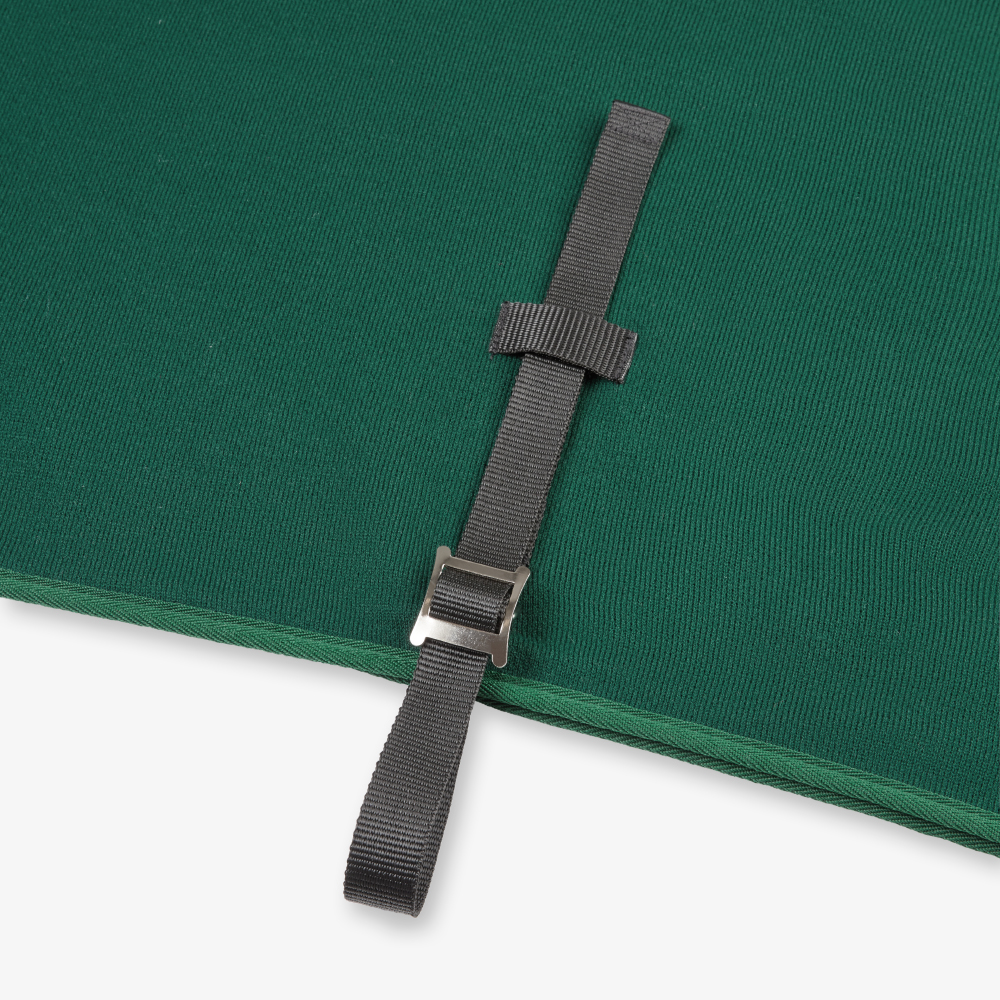 TKCS - Lightweight Rug_Bottle Green with dark green binding_TKCS-56-BOT_Detail - Belly.webp