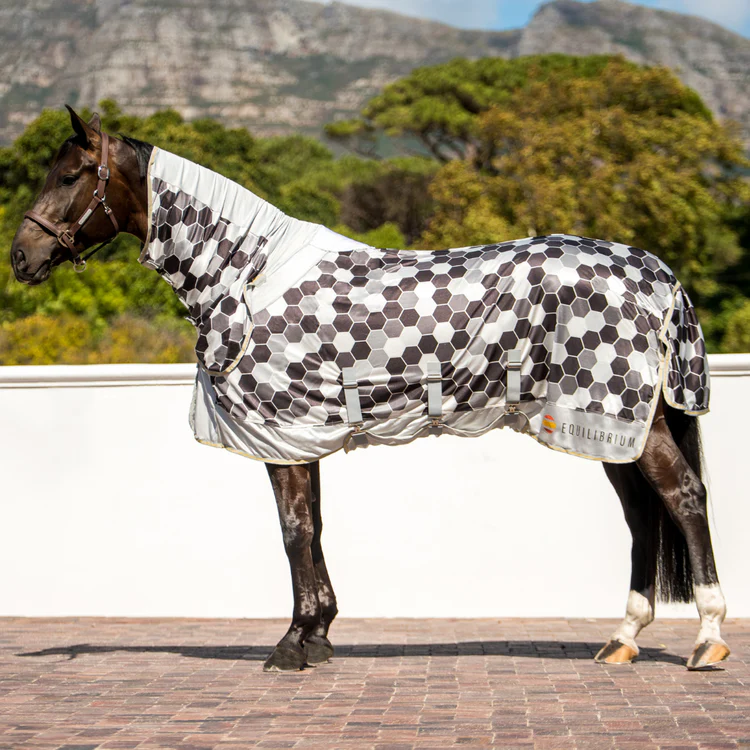 Equilibrium Field Relief fly rug 