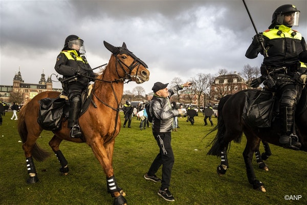 Style Police hind Guard + fluo 