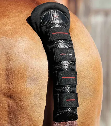 PE Carbon tech anti slip tail guard black